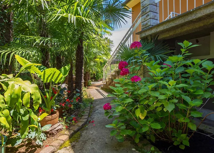 With A Parking Space - 23458 Апартаменты