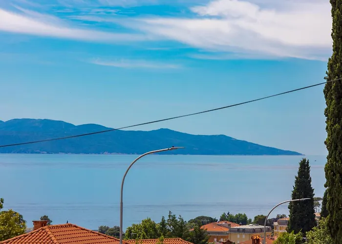 With A Parking Space - 23458